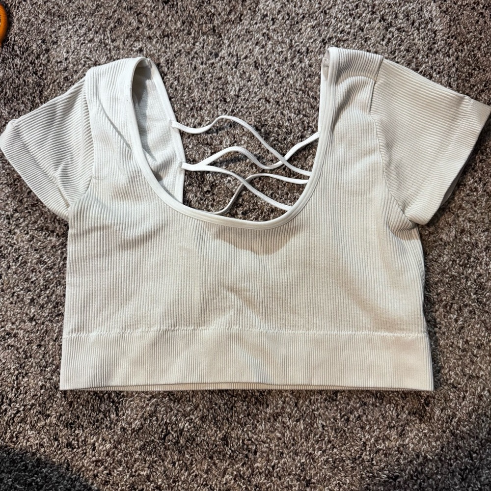 Aerie Medium Cropped Workout Top with Open Back